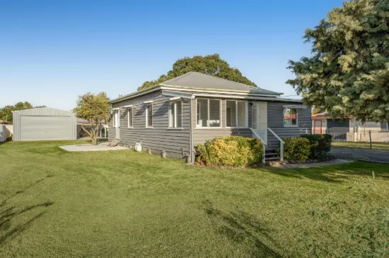 17 Herbert Street, Allora, Qld 4362