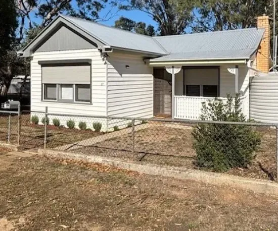 17 High Street, Avoca, Vic 3467