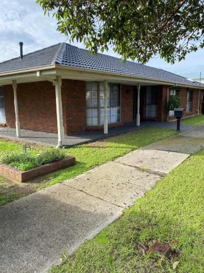 17 Hoddle Way, Altona Meadows, Vic 3028