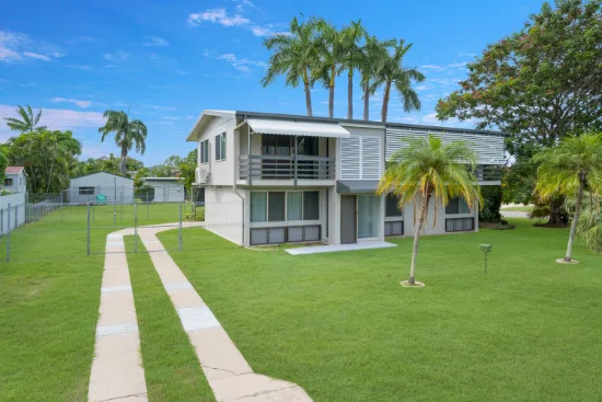 17 Jandera Street, Cranbrook, Qld 4814