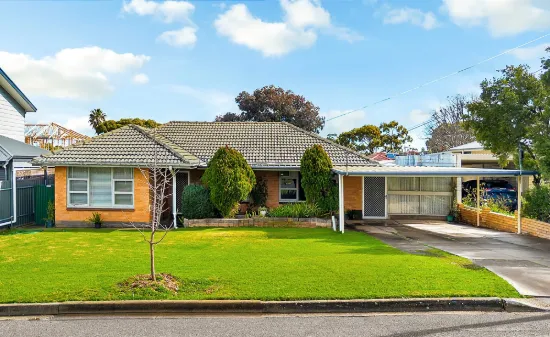 17 Janet Street, Para Vista, SA 5093