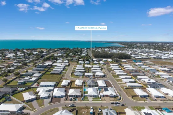 17 Jannik Terrace, Pialba, Qld 4655