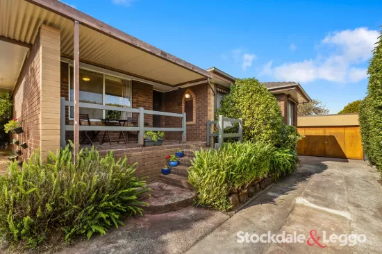 17 Kingston Street, Ferntree Gully, Vic 3156