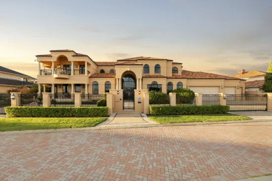 17 Lacrosse Rise, Sorrento, WA 6020