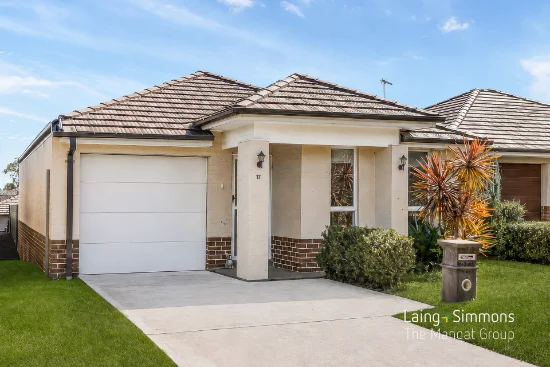 17 Latona Crescent, Ropes Crossing, NSW 2760