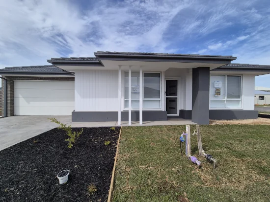17 Laval Street, Wyndham Vale, Vic 3024