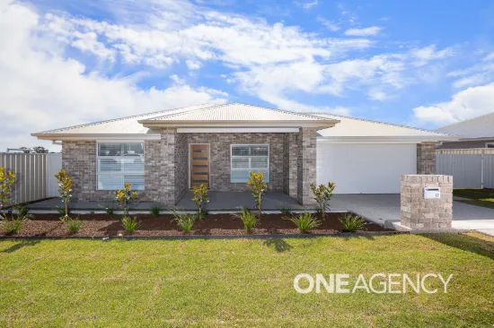 17 LAWRENCE AVENUE, Gobbagombalin, NSW 2650