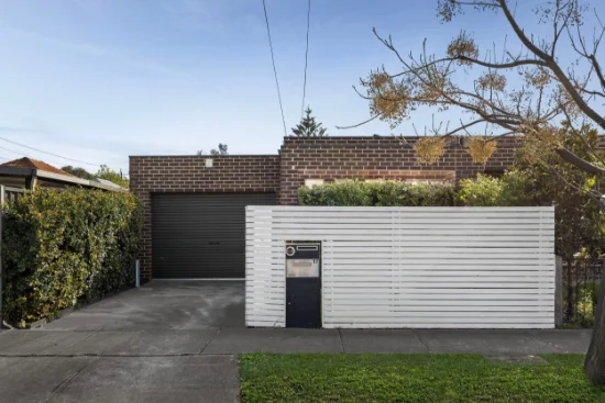 17 Lawrence Street, Ardeer, Vic 3022