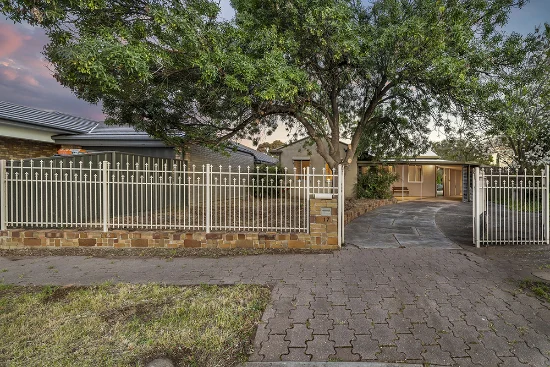 17 Leander Crescent, Greenacres, SA 5086