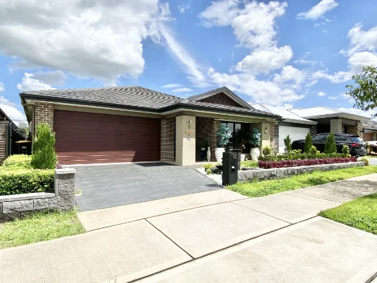 17 Lloyd Street, Werrington, NSW 2747