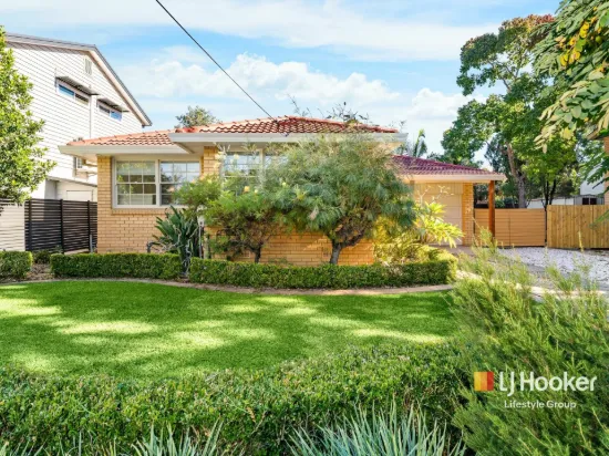 17 Lowe Crescent, Elderslie, NSW 2570