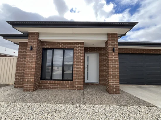 17 Luckymack Way, Mildura, Vic 3500