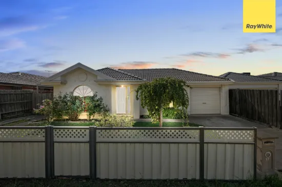 17 Lydeamore Place, Kurunjang, Vic 3337