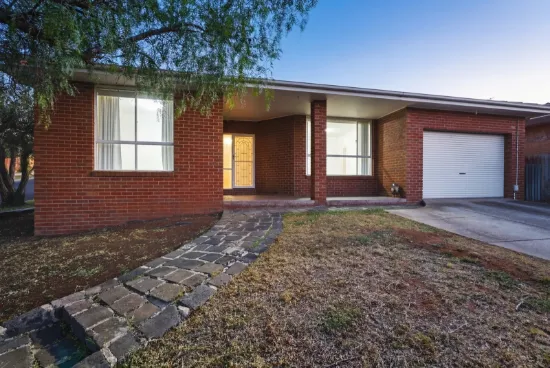 17 Madden Drive, Bacchus Marsh, Vic 3340