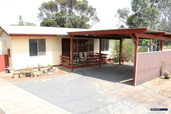17 Malcolm Street, Hamley Bridge, SA 5401