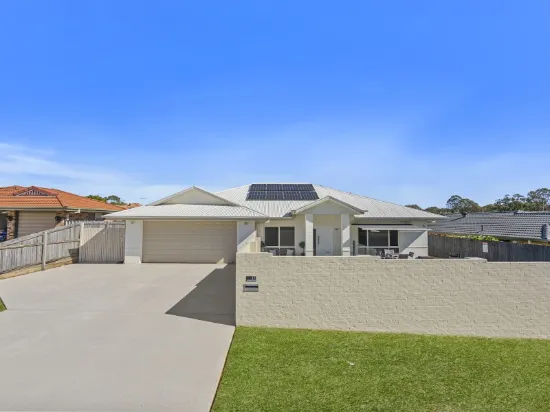 17 Marianne Street, Victoria Point, Qld 4165