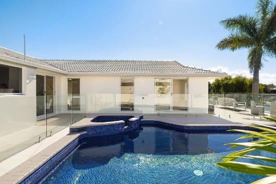 17 McIlwain Drive, Mermaid Waters, Qld 4218-Image