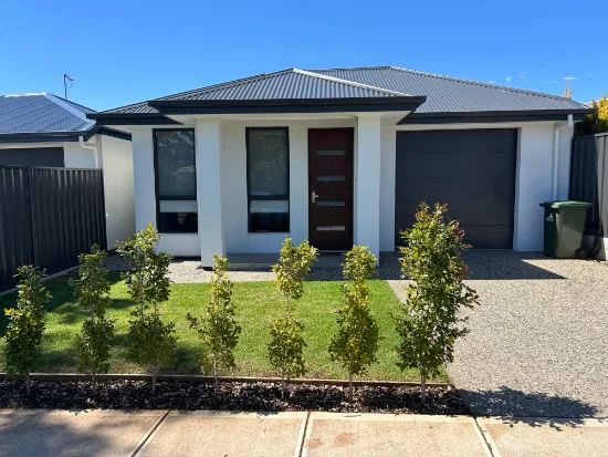 17 Miller St, Sturt, SA 5047