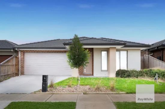 17 Milsom avenue, Fraser Rise, Vic 3336