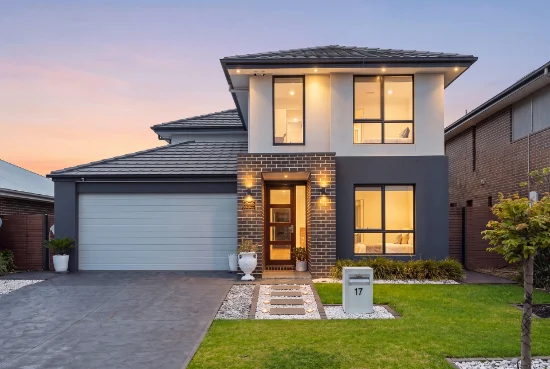 17 Molnar Circuit, Oran Park, NSW 2570