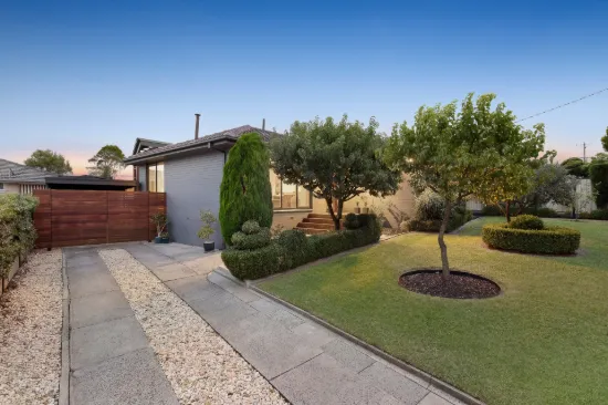 17 Monash Crescent, Clayton South, Vic 3169