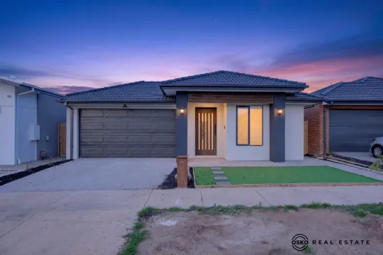17 Montenegro Crescent, Mount Duneed, Vic 3217