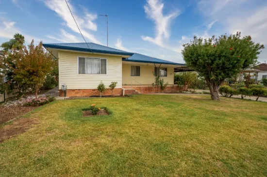 17 Muir Street, Manjimup, WA 6258
