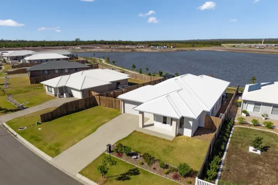 17 Northlakes Circuit, Burrum Heads, Qld 4659