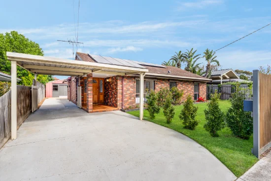 17 Oberon Drive, Belmont, Vic 3216