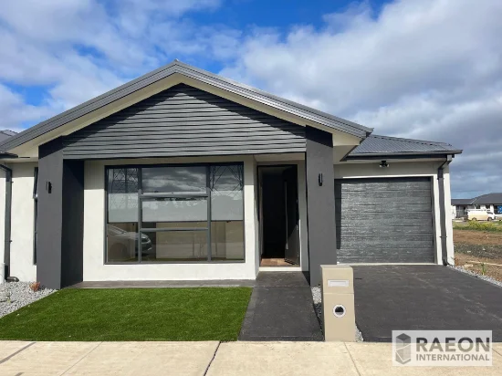 17 ORNAMENT AVENUE, Tarneit, Vic 3029