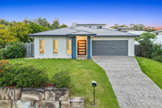 17 Oxenham Circuit, Augustine Heights, Qld 4300