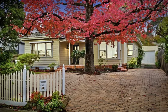 17 Pakenham Street, Blackburn, Vic 3130