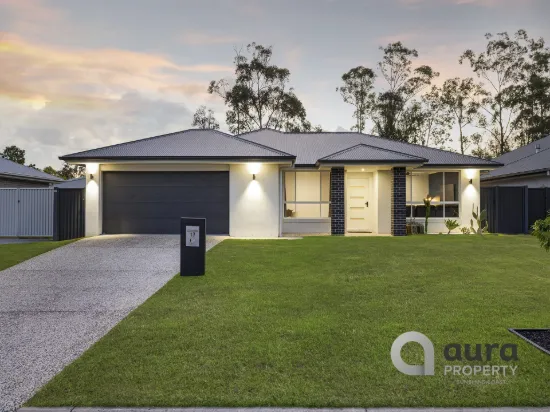 17 Pine Edge Drive, Landsborough, Qld 4550