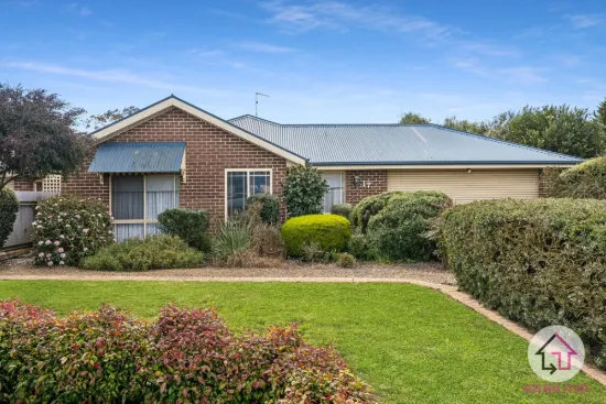 17 Pontisford Crt, Kilmore, Vic 3764