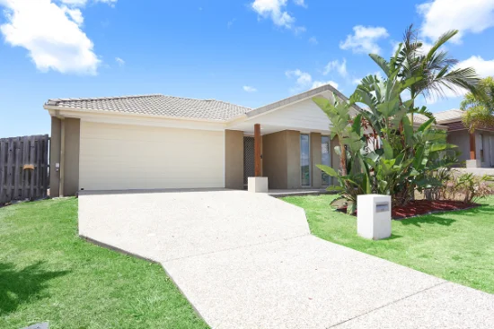 17 Pyrite Street, Pimpama, Qld 4209 - For Rent
