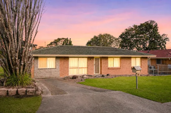 17 Rholanda Crescent, Springwood, Qld 4127