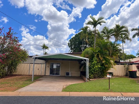 17 Rolfe Street, Moranbah, Qld 4744