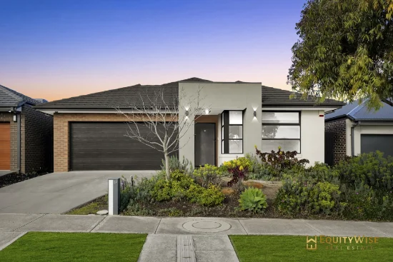 17 Rondo Drive, Manor Lakes, Vic 3024