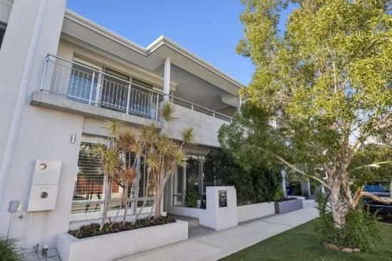 17 Rosemary Link, North Coogee, WA 6163