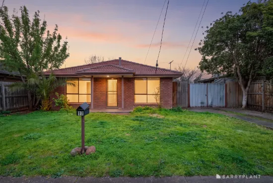 17 Rosina Drive, Melton, Vic 3337