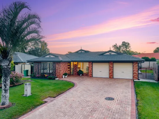 17 Saint Andrews Drive, Cornubia, Qld 4130