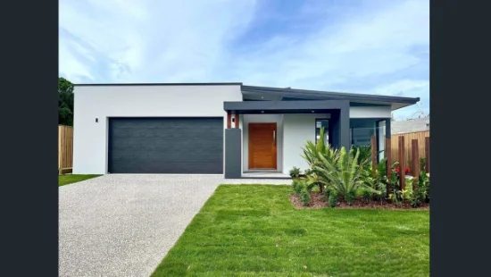 17 Seaside Parade, Palm Cove, Qld 4879