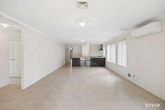 17 Serisier Parkway, Queens Park, WA 6107