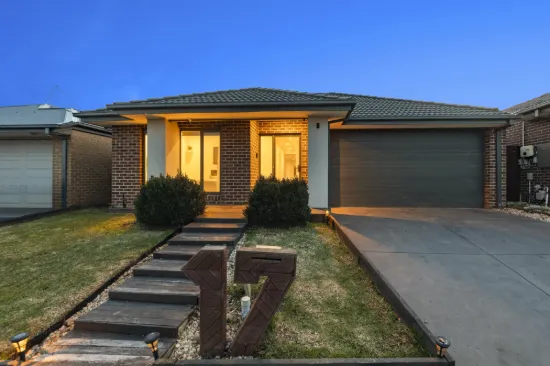 17 Shaw Road, Officer, Vic 3809