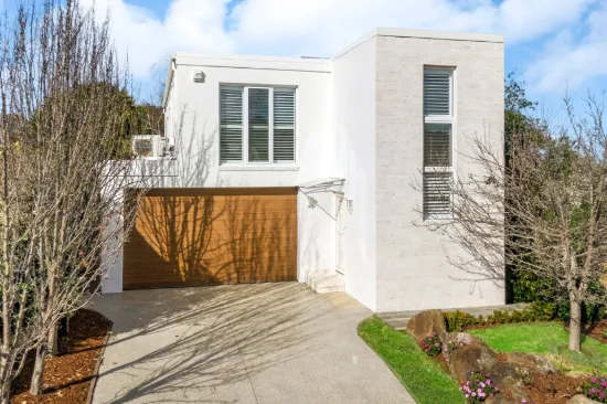 17 St Catherines Drive, Highton, Vic 3216