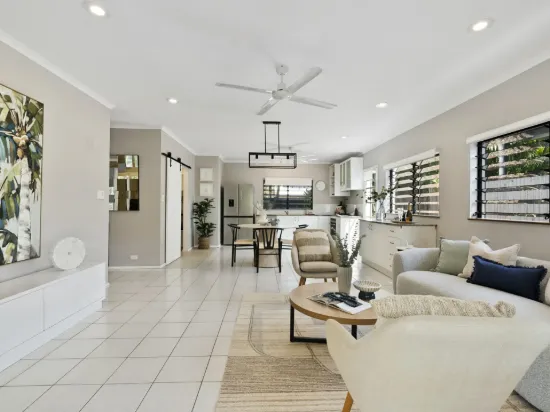 17 Strombus Avenue, Trinity Beach, Qld 4879