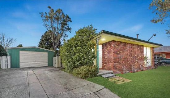17 Sue Court, Hampton Park, Vic 3976