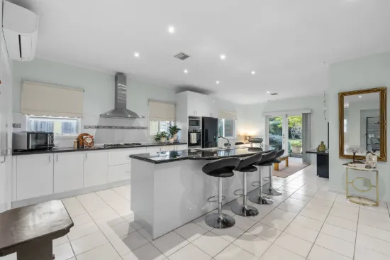 17 The Regency, Hillside, Vic 3037-Image