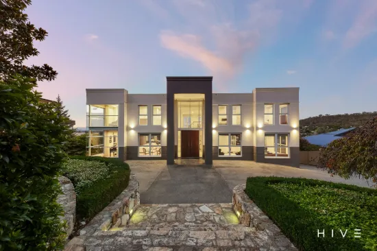 17 Timbarra Crescent, O'Malley, ACT 2606