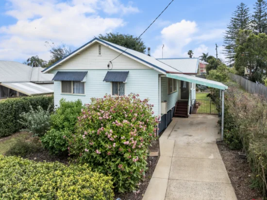 17 Walsh Street, Harlaxton, Qld 4350